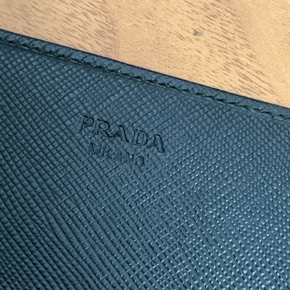 Authentic Prada Large Saffiano Leather Wallet - Picture 7 of 16
